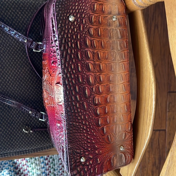 Brahmin Shoulder Bag. Maroon/gold/brown - Picture 4 of 5